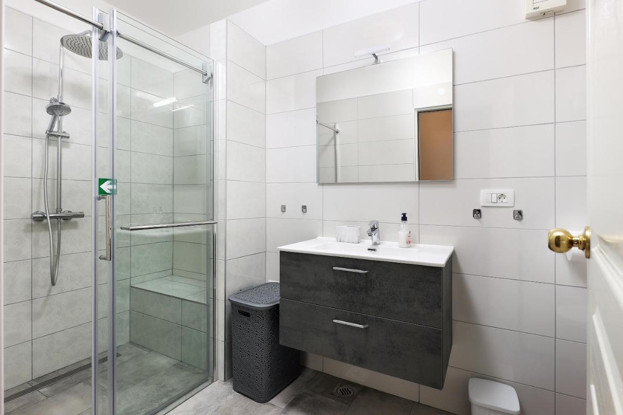 Dunja Apartman *